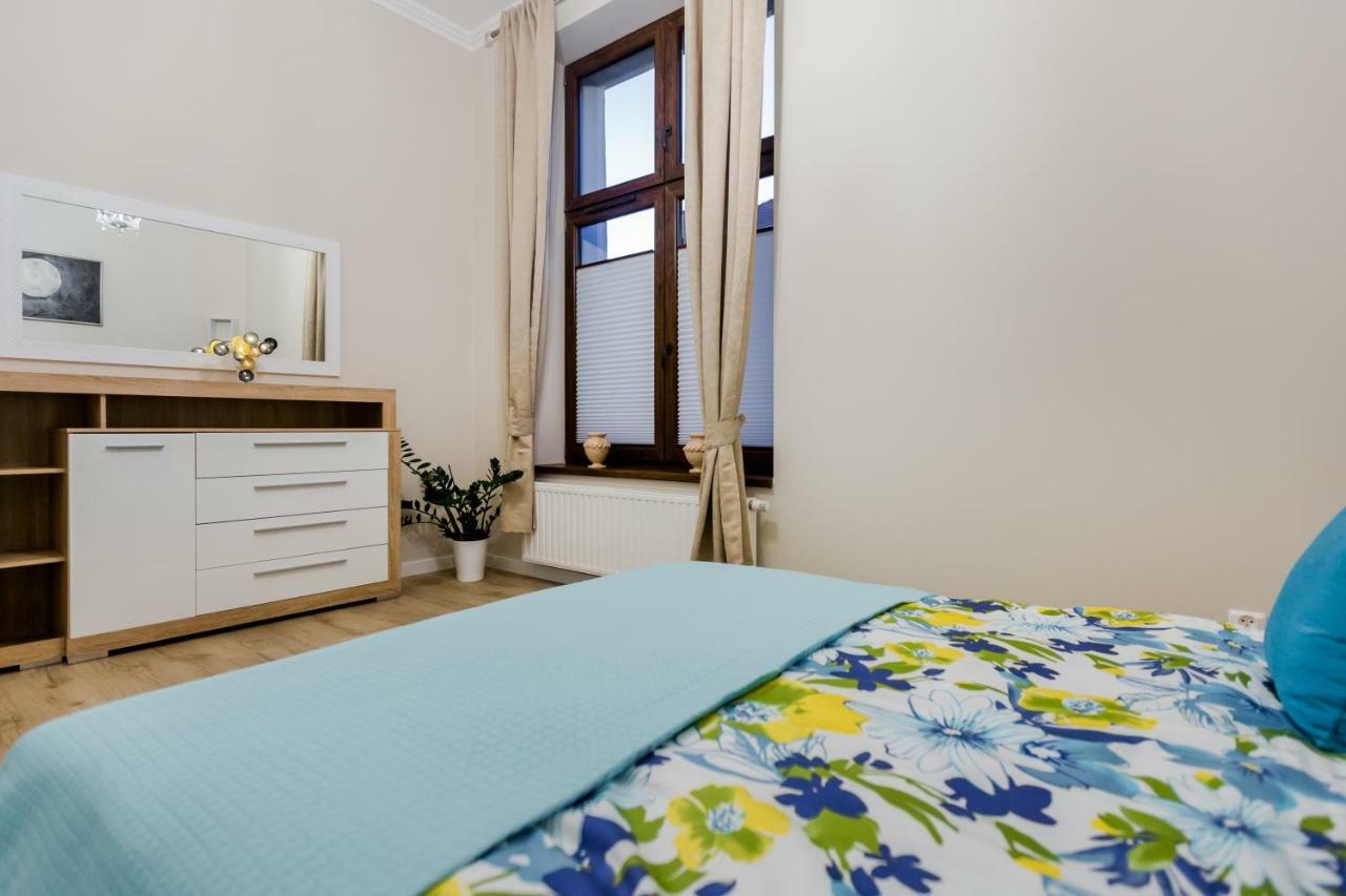 Kings Landing Apartament คราคูฟ ภายนอก รูปภาพ